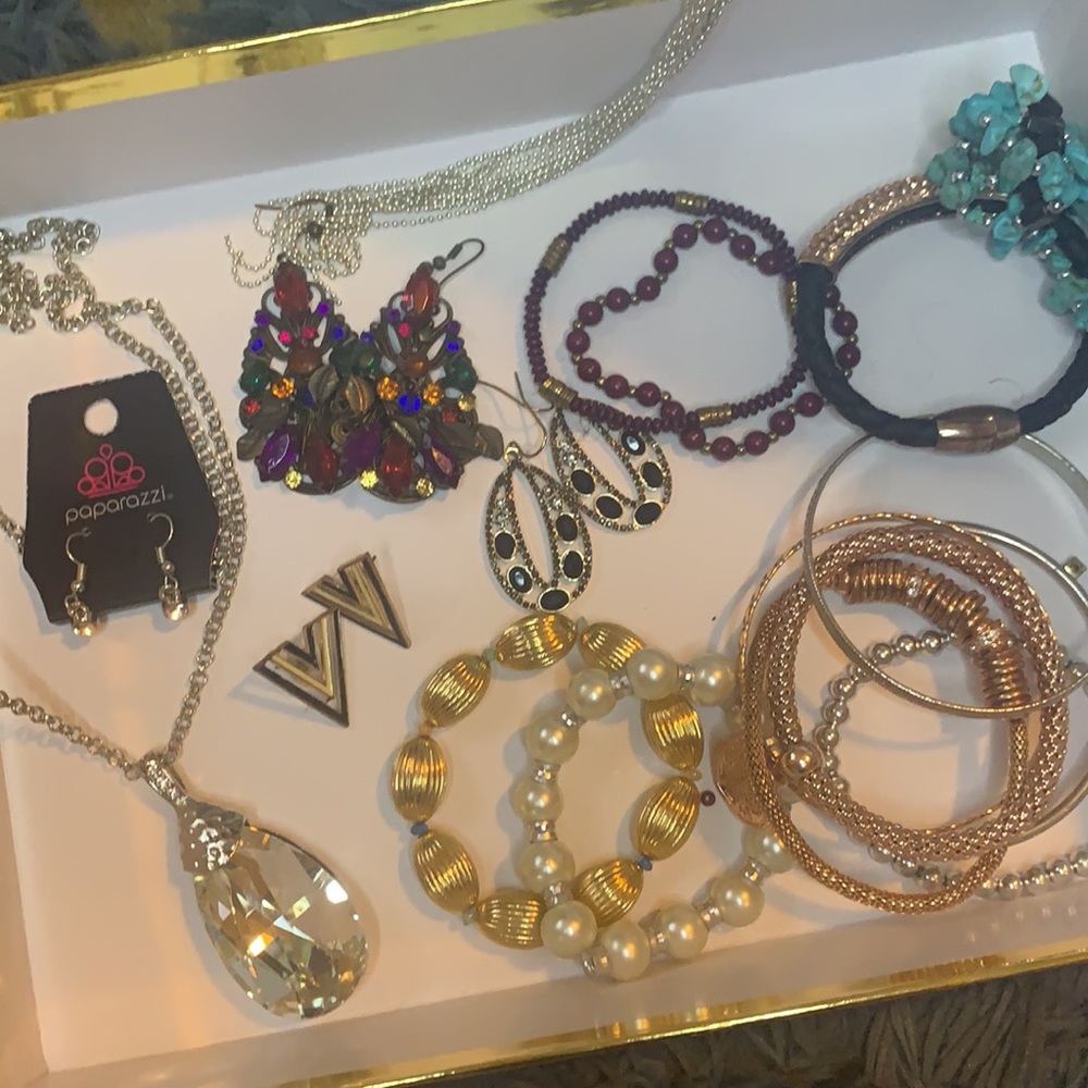 Assorted jewelry - Picture 3 of 4